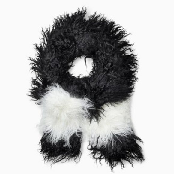 UGG Australia Mongolian Black & White Pocket Scarf